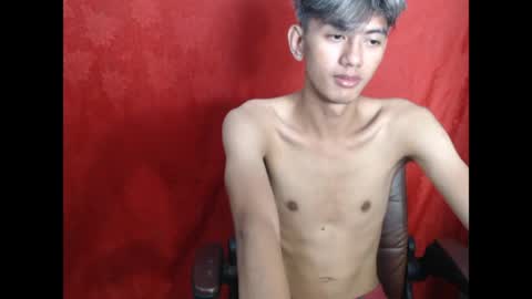 Snapshot of p1noytwink_xel chatting on 13, 5, 2026 p1noytwink_xel online show from 13, 5, 2026