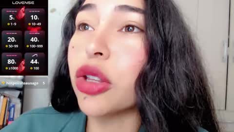 Snapshot of p_o_l_e_t_t chatting on 4, 11, 2025 Jane online show from 4, 11, 2025