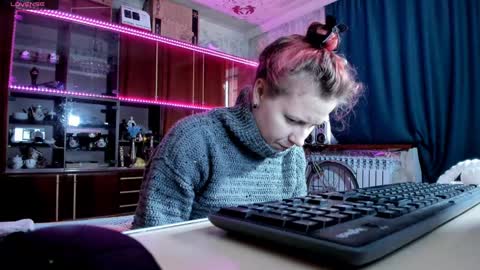 Ella online show from 15, 12, 2024