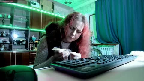 Ella online show from 16, 12, 2024