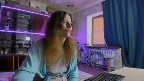 Ella online show from 28, 5, 2026