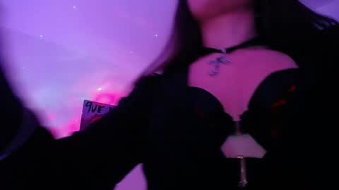 Paris online show from 7, 6, 2026