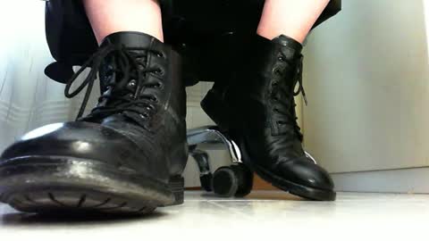 Snapshot of pablomenesssl chatting on 27, 2, 2025 Pablo Meness online show from 27, 2, 2025