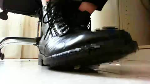 Snapshot of pablomenesssl chatting on 28, 2, 2025 Pablo Meness online show from 28, 2, 2025