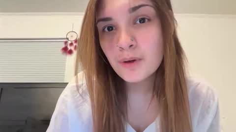 Snapshot of paigeeecc chatting on 19, 12, 2025 paigeeecc online show from 19, 12, 2025