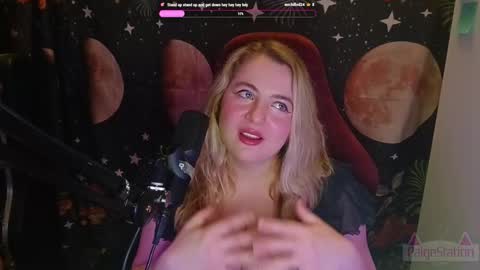 Snapshot of paigestation chatting on 27, 10, 2025 PaigeStation online show from 27, 10, 2025