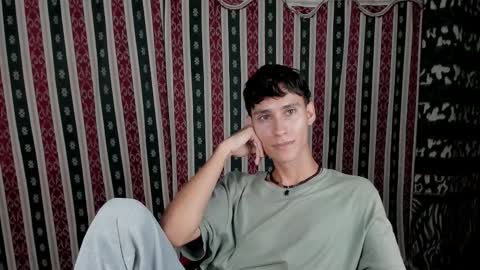 Snapshot of paimon_goetia chatting on 24, 9, 2025 Alexander Grigori online show from 24, 9, 2025