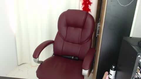 Snapshot of paiperhalliwey chatting on 22, 6, 2026 paiperhalliwey online show from 22, 6, 2026