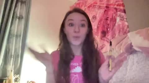 paisleysnowxo online show from 27, 2, 2025
