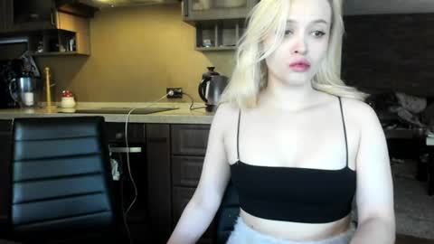 Snapshot of palmer_haze chatting on 4, 7, 2026 palmer_haze online show from 4, 7, 2026