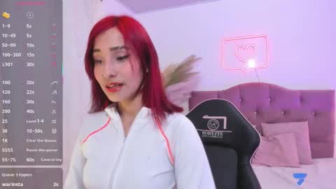 palmerfox_tay online show from 17, 9, 2025