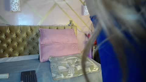 Paloma  online show from 15, 1, 2025
