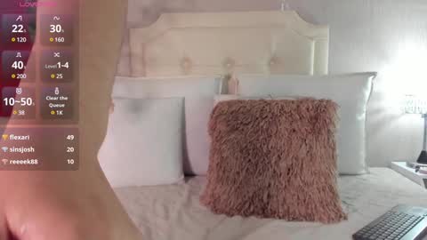 Pamela Duque  online show from 13, 1, 2025