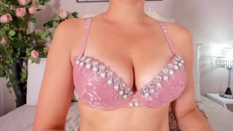 Pamela Duque  online show from 2, 2, 2025