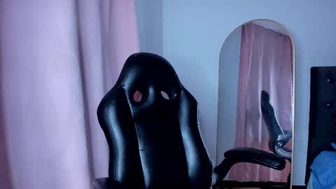 pamela_trouble online show from 12, 2, 2025