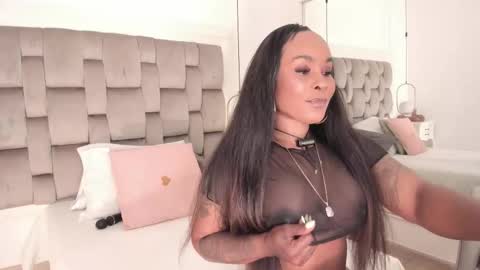 Snapshot of pamelamendez_ chatting on 25, 10, 2025  Pamela  online show from 25, 10, 2025