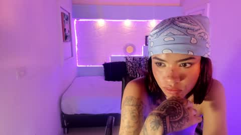 Pamela Ruiz online show from 9, 1, 2025