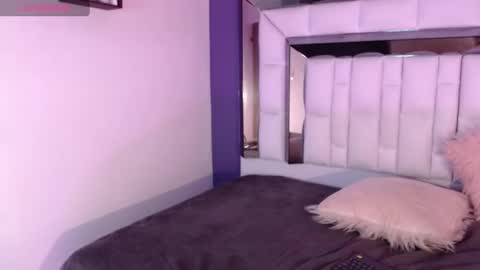 Pamela online show from 4, 2, 2025