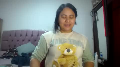 Snapshot of pamelitamartin chatting on 1, 10, 2025 pamelitamartin online show from 1, 10, 2025