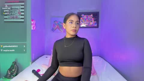 Snapshot of pammelaross chatting on 8, 4, 2026 Pammela online show from 8, 4, 2026