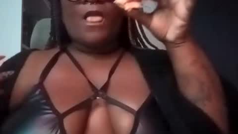 pandamami online show from 16, 2, 2025