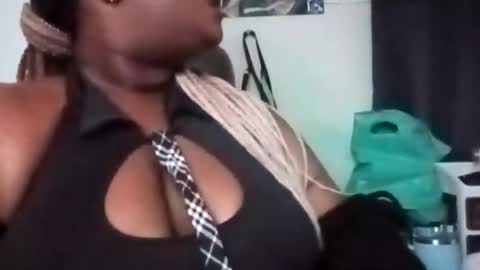 pandamami online show from 17, 2, 2025