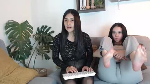 Snapshot of pantyhose_xxx_ chatting on 13, 2, 2025 pantyhose_xxx_ online show from 13, 2, 2025