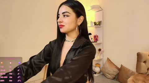 PAOLA IM INDEPENDENT MODEL online show from 14, 4, 2026