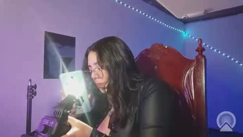 Paola online show from 9, 7, 2026