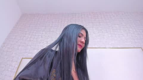 Snapshot of paolaa_rodriguez chatting on 21, 1, 2025 Paola  online show from 21, 1, 2025