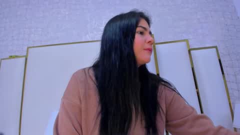 Snapshot of paolaa_rodriguez chatting on 17, 9, 2025 Paola  online show from 17, 9, 2025