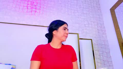 Paola  online show from 4, 6, 2026