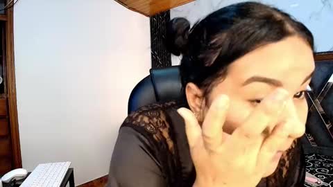 Snapshot of paolacastillo_ chatting on 22, 12, 2025 paolacastillo_ online show from 22, 12, 2025