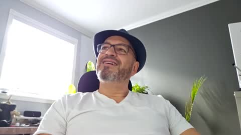 Snapshot of papi1979 chatting on 2, 1, 2025 Papi online show from 2, 1, 2025