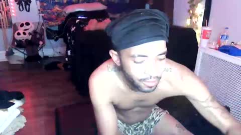 Snapshot of papian0 chatting on 28, 9, 2025 papian0 online show from 28, 9, 2025