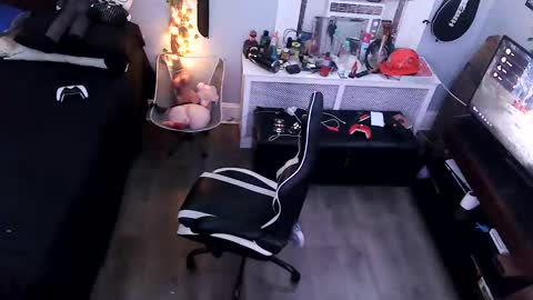 Snapshot of papian0 chatting on 4, 10, 2025 papian0 online show from 4, 10, 2025