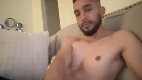 Snapshot of papicubano_guapo23cm chatting on 7, 12, 2024 papicubano_guapo23cm online show from 7, 12, 2024