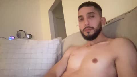 Snapshot of papicubano_guapo23cm chatting on 12, 12, 2024 papicubano_guapo23cm online show from 12, 12, 2024