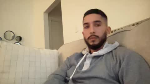 Snapshot of papicubano_guapo23cm chatting on 31, 12, 2024 papicubano_guapo23cm online show from 31, 12, 2024