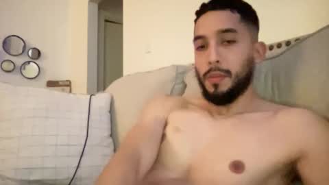 Snapshot of papicubano_guapo23cm chatting on 5, 2, 2025 papicubano_guapo23cm online show from 5, 2, 2025