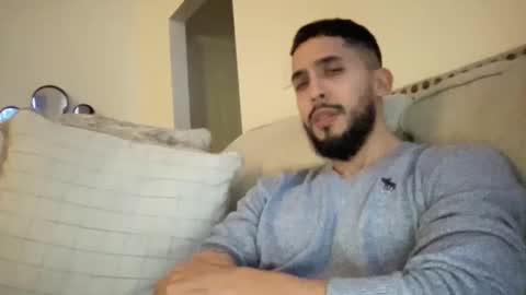 Snapshot of papicubano_guapo23cm chatting on 23, 2, 2025 papicubano_guapo23cm online show from 23, 2, 2025