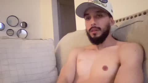 Snapshot of papicubano_guapo23cm chatting on 2, 3, 2026 papicubano_guapo23cm online show from 2, 3, 2026