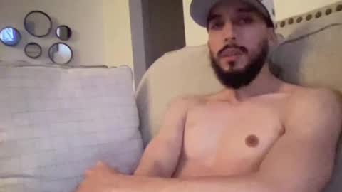 Snapshot of papicubano_guapo23cm chatting on 2, 3, 2026 papicubano_guapo23cm online show from 2, 3, 2026