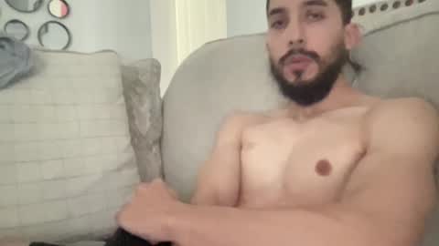 Snapshot of papicubano_guapo23cm chatting on 5, 3, 2026 papicubano_guapo23cm online show from 5, 3, 2026