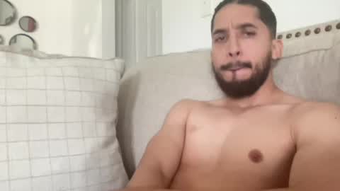 Snapshot of papicubano_guapo23cm chatting on 25, 4, 2026 papicubano_guapo23cm online show from 25, 4, 2026