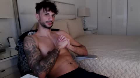 Snapshot of papijakey chatting on 1, 4, 2026 -- New Videos Down Below online show from 1, 4, 2026