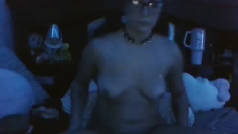 come chat w me 3 goth e-girl here to cuddle 333 online show from 14, 7, 2026