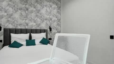 Snapshot of paradi_se chatting on 5, 10, 2025 Melena online show from 5, 10, 2025