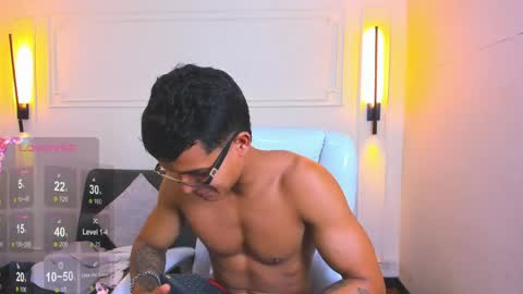 Ryan And Casper online show from 11, 5, 2026
