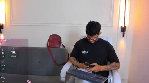 Snapshot of paradise_boy_s chatting on 19, 6, 2026 Ryan And Casper online show from 19, 6, 2026